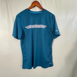 Champion Men's Medium  Duo Dry + Shirt